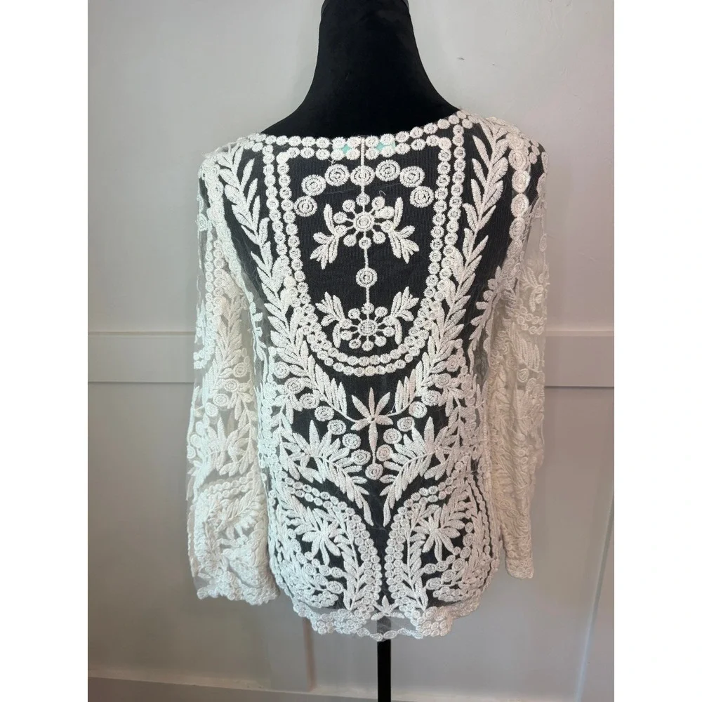 Karlie White Sheer Mesh Lace Floral Embroidered Boho Top 3/4 Sleeve‎ Small